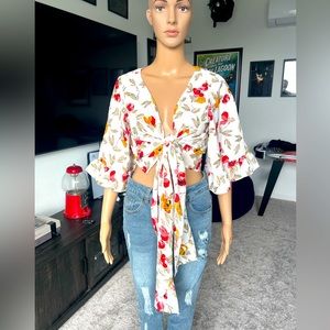 Ladies tie front cropped floral print blouse